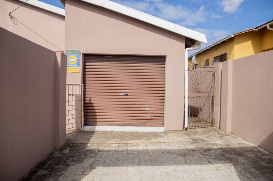 3 Bedroom Property for Sale in Amalinda Eastern Cape